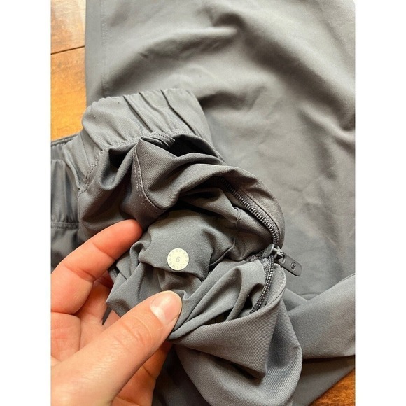 Lululemon Next Move Crop Pants Women's Size 6 Grey Nylon Blend - Picture 4 of 9